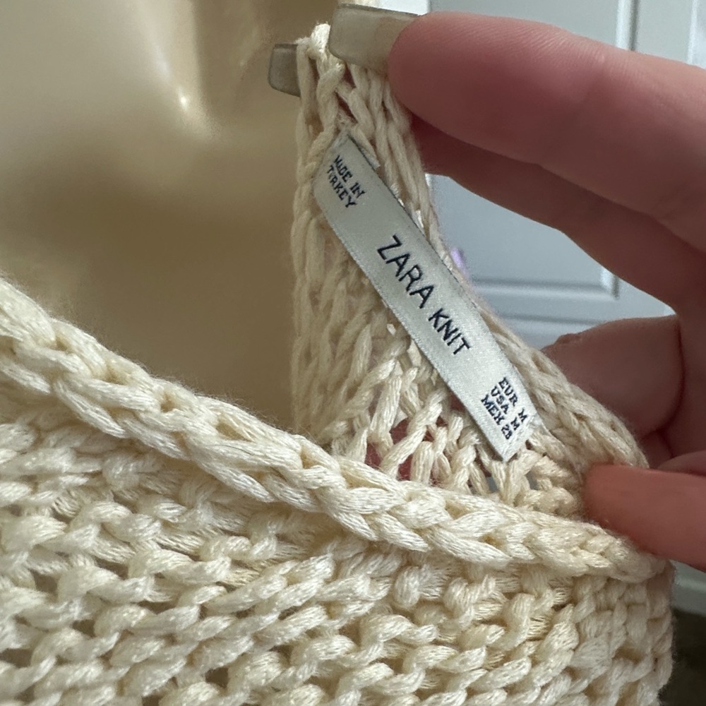 Zara Beige Knit Women's Poncho - Picture 2 of 4